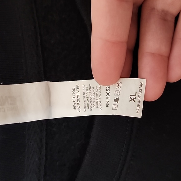 Sprinkle Snob Black sweater Size XL - Picture 3 of 3